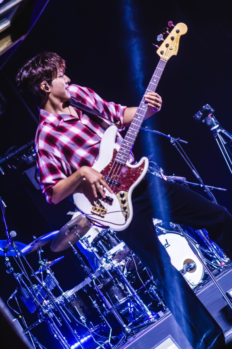 @leane.ctrl - CNBLUE in Paris 2026 - Folies Bergère